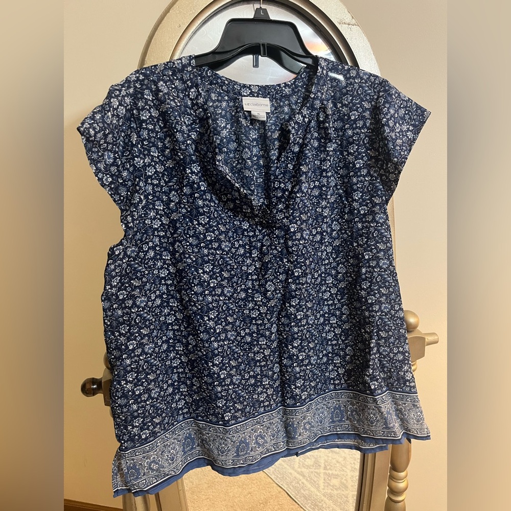 Women’s Liz Claiborne Navy Floral Blouse